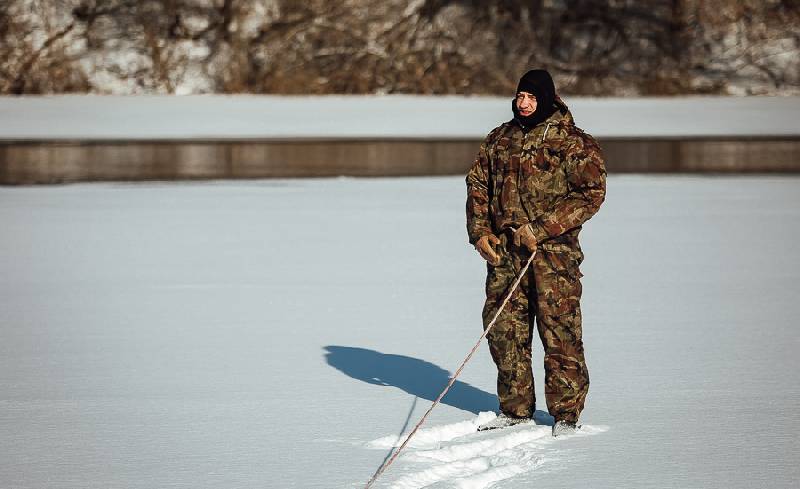 В Смоленске спасали провалившегося под лед «рыбака»