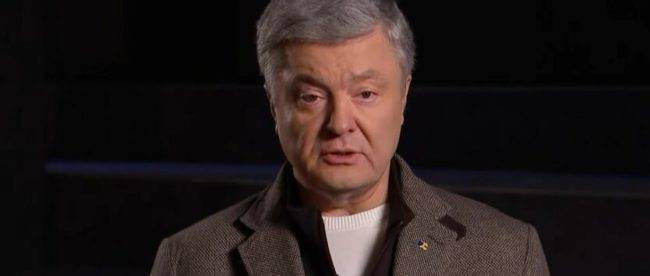 Украинцам напомнили, как Порошенко хвалил Януковича за сделку с Путиным