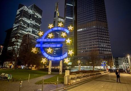 Европа усиливает помощь пострадавшей от вируса экономике, — Associated Press