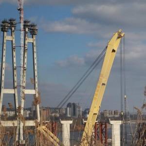 Навигацию при строительстве запорожских мостов останавливать не будут