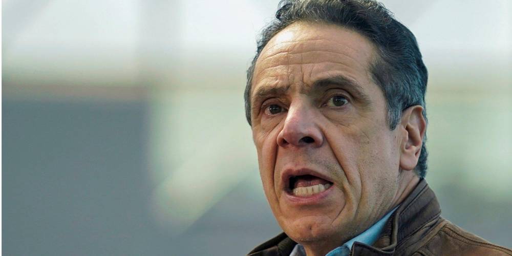 Члены Палаты представителей призвали губернатора Нью-Йорка уйти в отставку. Ему грозит импичмент из-за обвинений в домогательствах