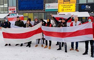 Белорусы пикетировали офис компании YARA в Киеве