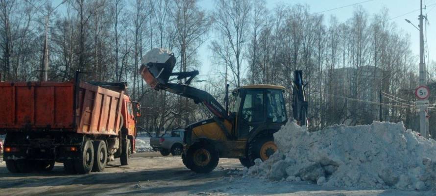 С улиц Петрозаводска дополнительно вывезут 10 тысяч тонн снега