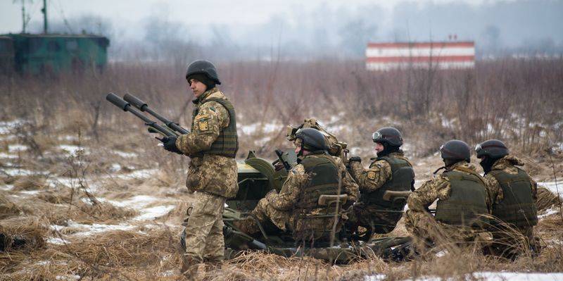 Россия может пойти в наступление на Донбассе в апреле 2021 года, считает Павел Фельгенгауэр - ТЕЛЕГРАФ