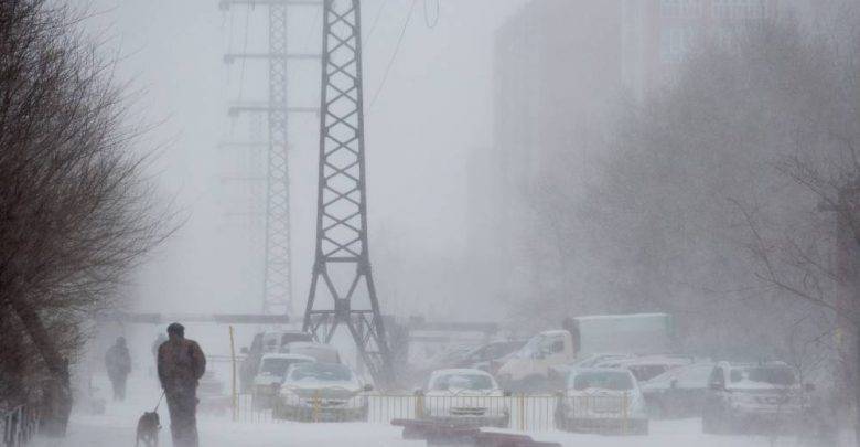 Почти 30 тысяч жителей Иркутской области остаются без света из-за непогоды