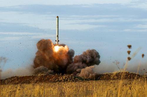 Политолог Марков призвал Россию ударить ракетами по Украине в случае киевских провокаций в Донбассе
