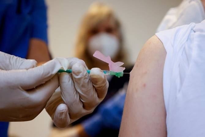 За сутки в Украине вакцинировали от коронавируса 3596 человек