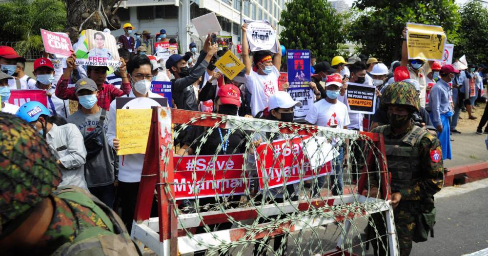 Протесты в Мьянме: уже более 80 погибших