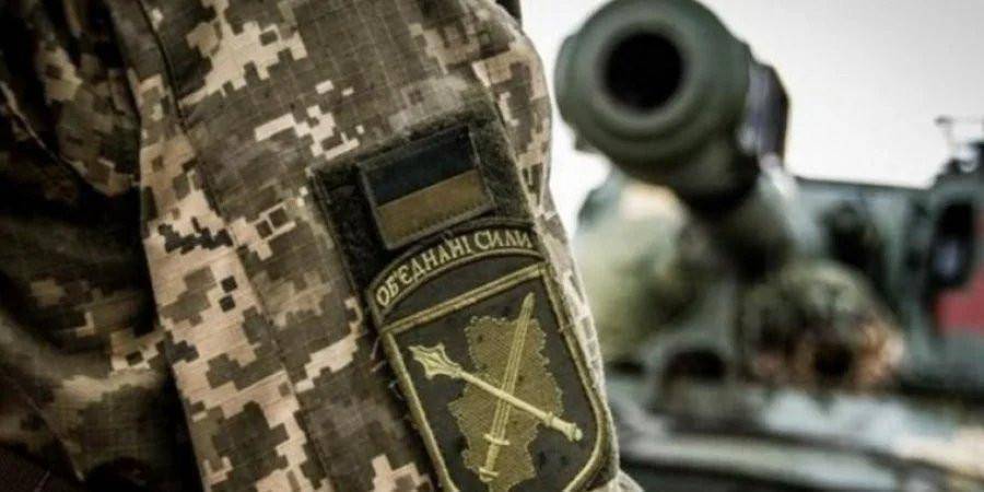 Возле Пивденного боевики ранили украинского военного