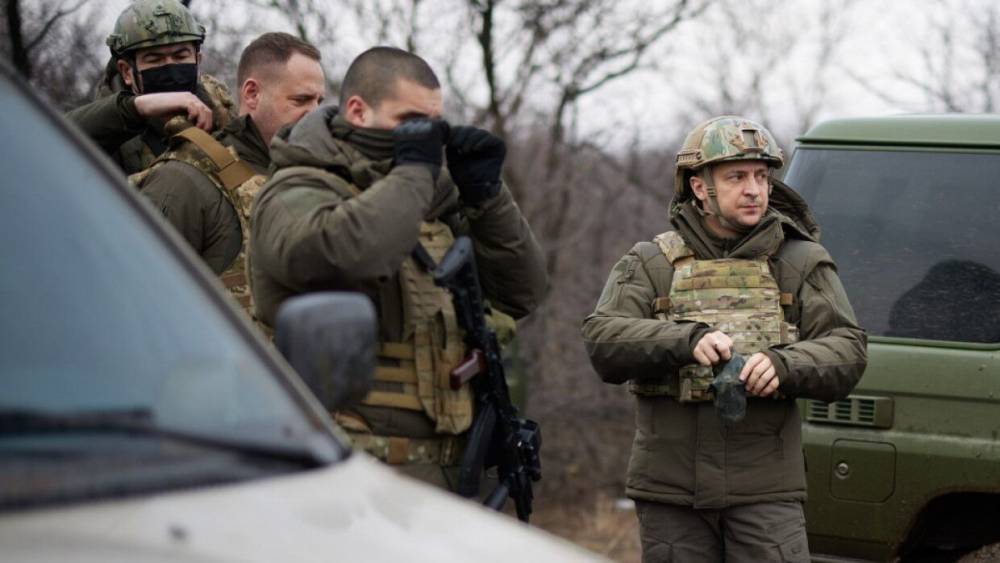 Зеленский посмертно наградил экстремистов за войну в Донбассе