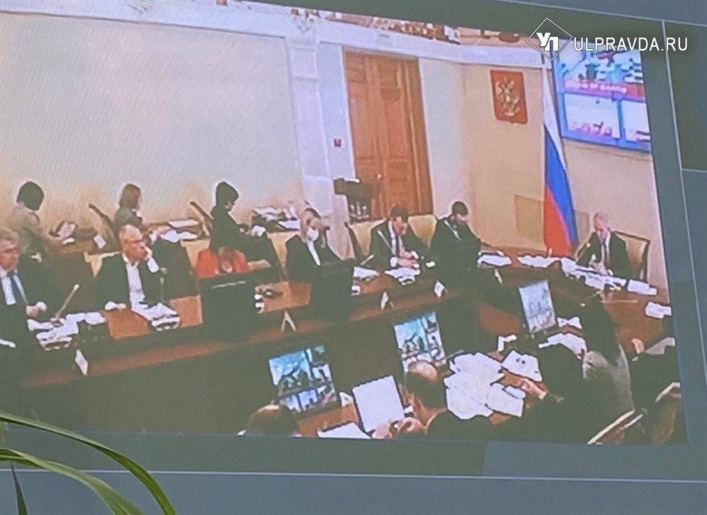 Сергей Морозов попросил ульяновцев поделиться идеями о правках в законодательстве