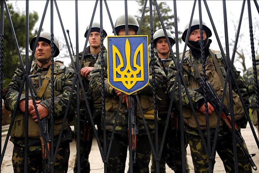 Украина после «драки» продолжает махать кулаками