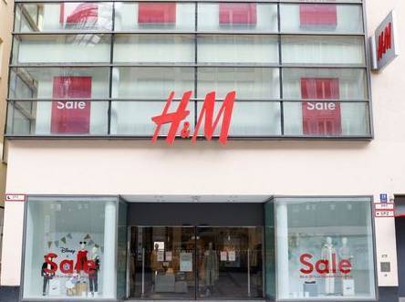 Продажи H&M в 1 квартале упали на 27% из-за пандемии коронавируса
