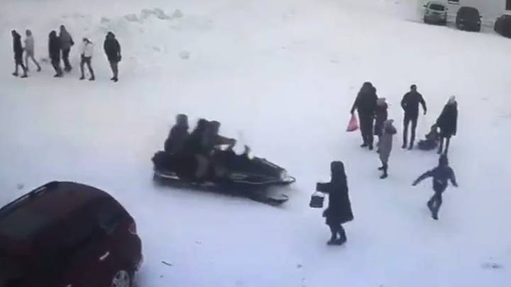 Снегоход сбил девочку после масленичных гуляний в Свияжске