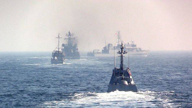 Украина и НАТО провели совместные учебные маневры в Черном море