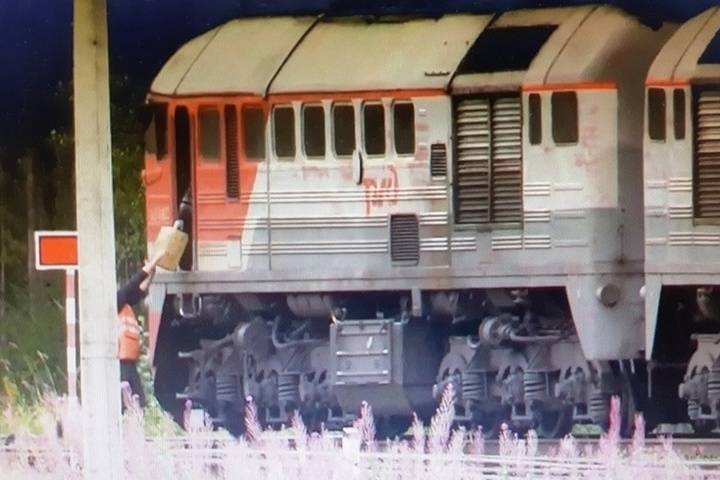 Машинист поезда с помощником пустили под откос свои жизни