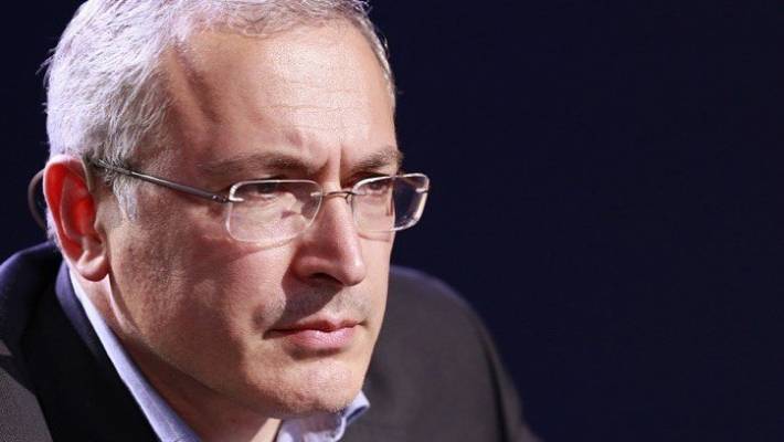 Политолог Бредихин указал на связь Ходорковского с форумом "Муниципальная Россия"