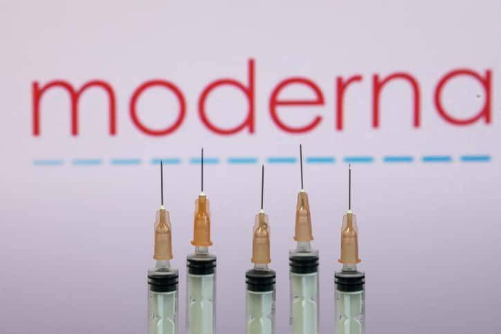 Компания Moderna начала испытание вакцины на детях возрастом от 6 месяцев и мира