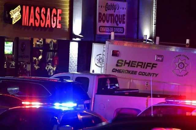 В США мужчина устроил стрельбу в спа-салонах, погибли 8 человек