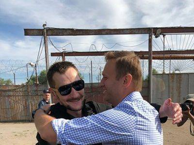 Братья Навальные продолжают преследование "Ив Роше" в судах Франции