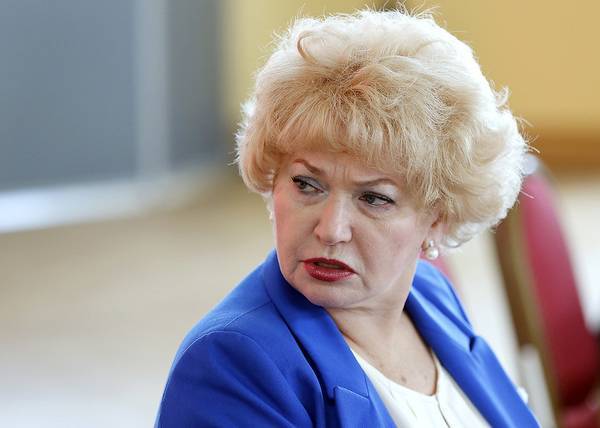Пенсионный фонд передумал судиться с Нарусовой из-за переплаченной пенсии