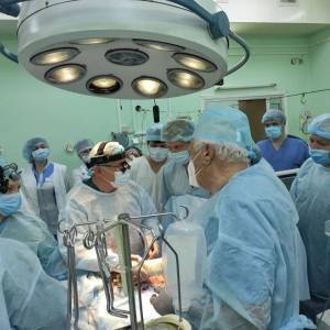 Сердце «ждать» не может: хирурги рассказали, как провели уникальные операции в Запорожье. Фото