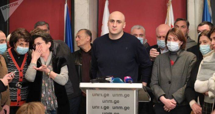 Неизвестные обстреляли тбилисский офис партии Саакашвили - пресс-служба "ЕДН"