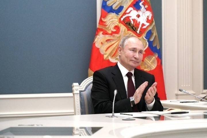 Путин отдал приказ к запуску золоторудного комбината в Киргизии
