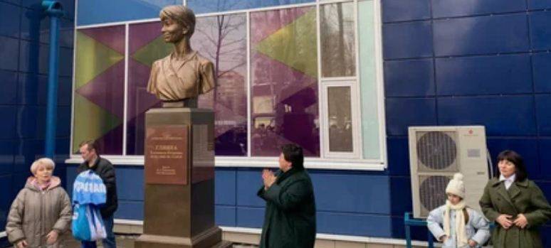 В Красногорске открыли первый в России памятник Доктору Лизе