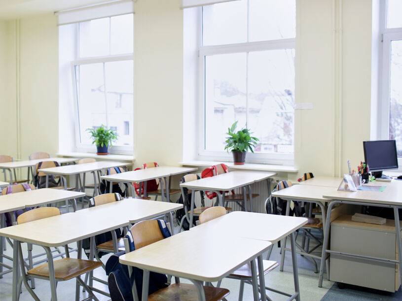 В Украине школьников четвертых и девятых классов освободили от государственной итоговой аттестации в 2021 году