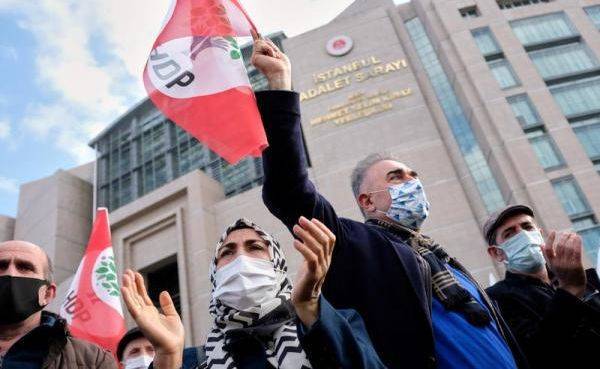 Удар по демократии: прокурдской партии Турции грозит роспуск