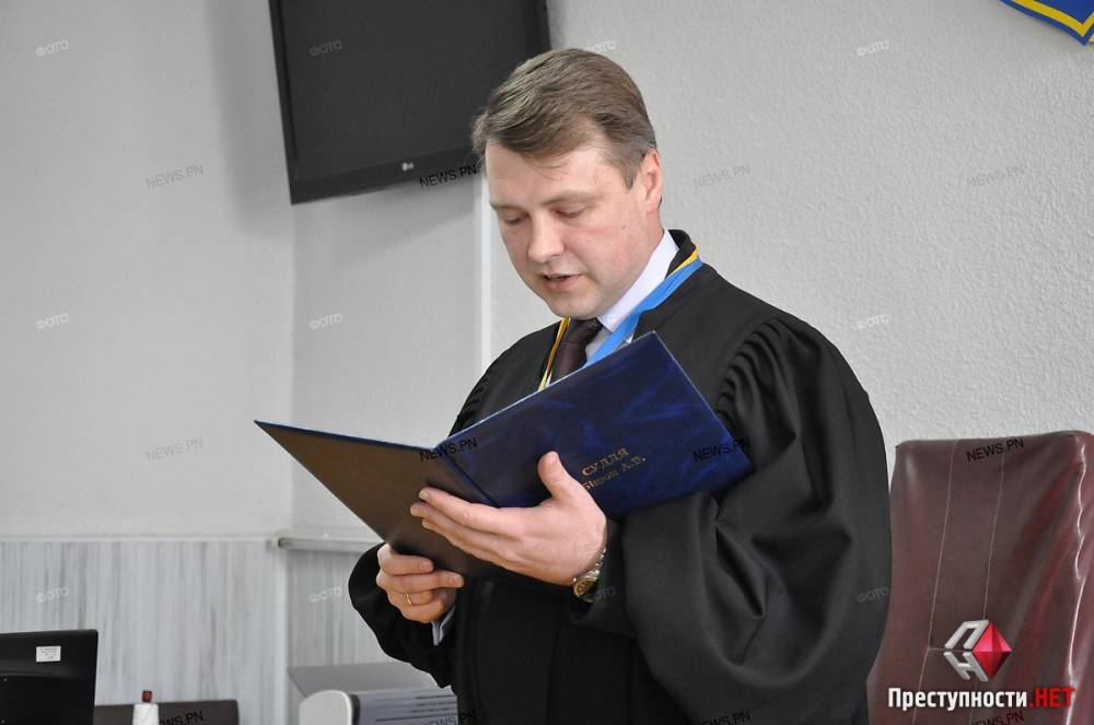Разрешил принудительно привести Вовка: ВСП вынес предупреждение судье Бицюку