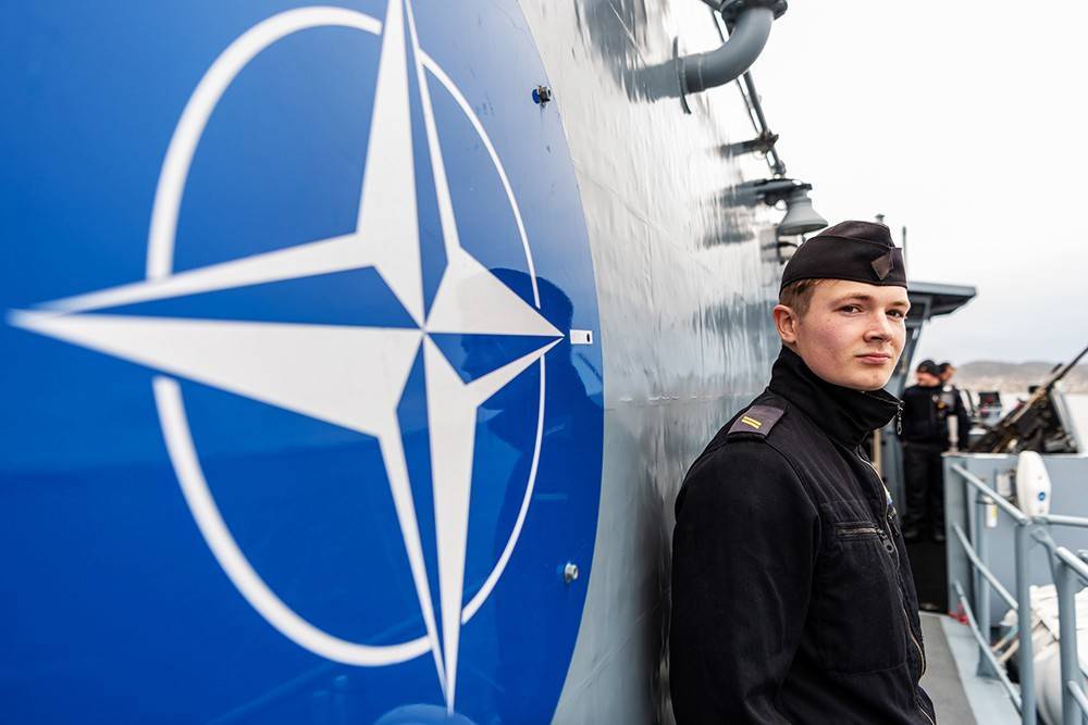 НАТО планирует восемь учений с украинским флотом у берегов Крыма