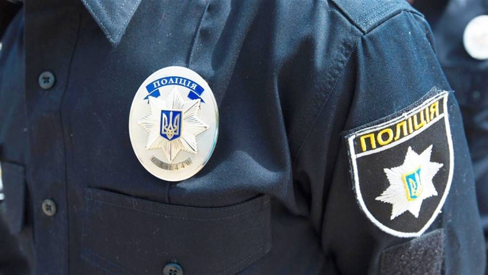 В Одессе мужчина под наркотиками откусил палец полицейскому