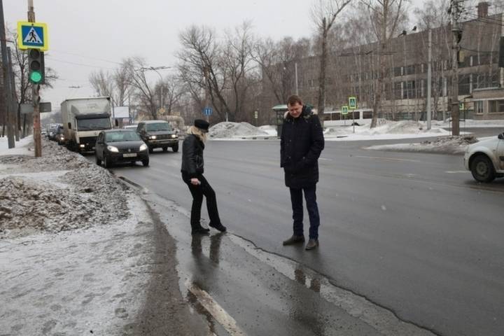 В Рязани выявили дефекты в отремонтированных дорогах Октябрьского района