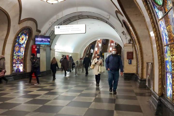 Новую систему безопасности метро запустят к новогодним праздникам 2022 года