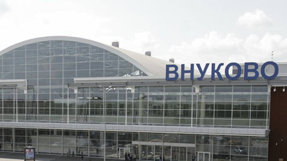 Самолет Hawker 900XP экстренно приземлился во Внуково