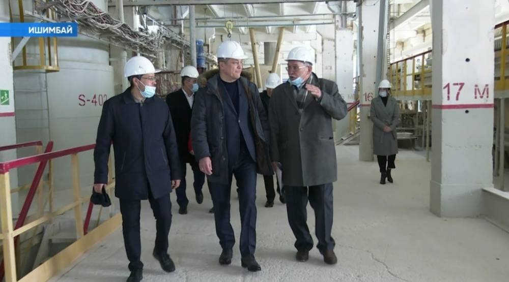 Химзавод и ледовый дворец: Радий Хабиров посетил Ишимбай с рабочей поездкой