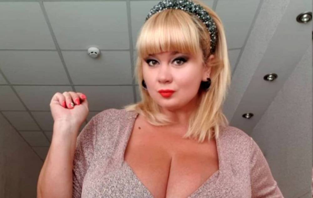 Украинка с 15-м размером бюста завела своим "близняшкам" телохранителя: "Ах, какой..."