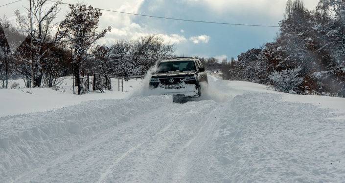 Снег и метель: в Армении ряд дорог заблокирован, путь к Ларсу закрыт
