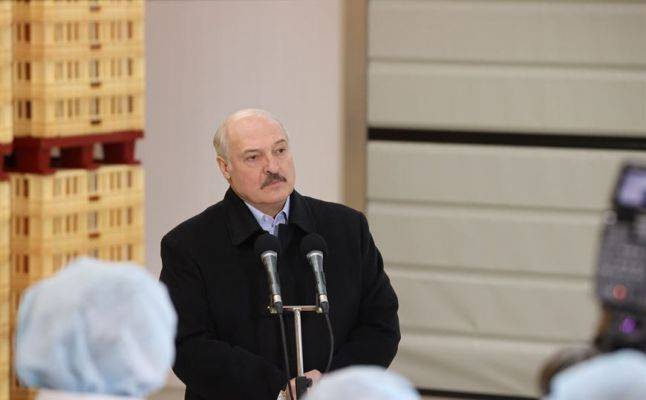 Лукашенко насторожила «драка вакцин»
