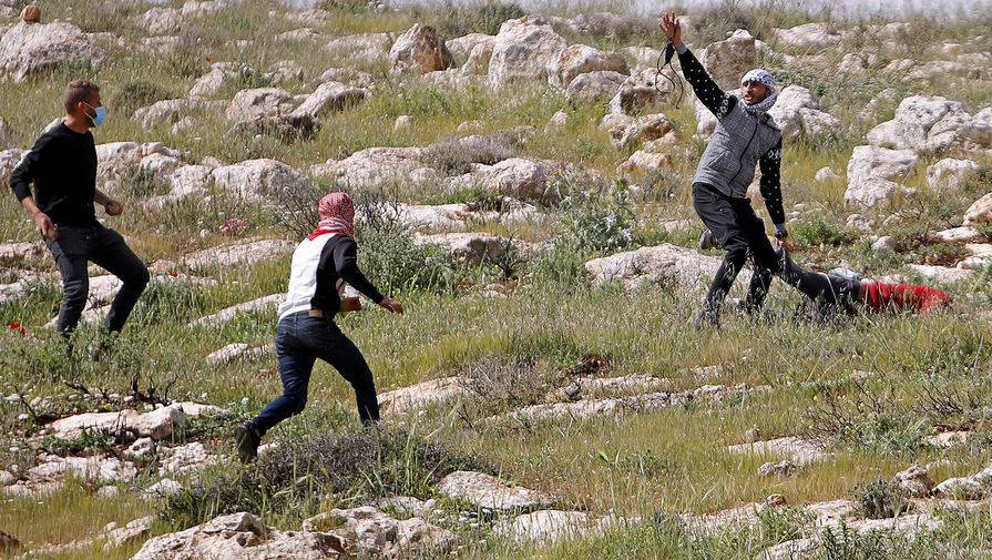 Израильские солдаты застрелили палестинца во время протестов
