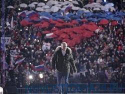 Почему Яшин требует завести уголовное дело после выступления Путина в «Лужниках»