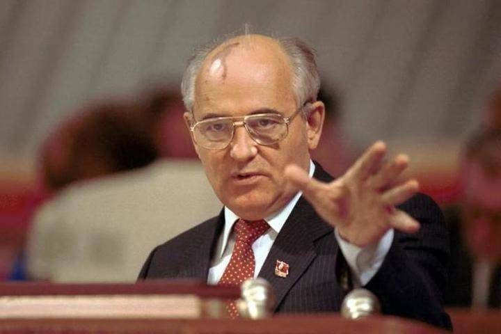 Михаилу Горбачеву исполняется 90 лет