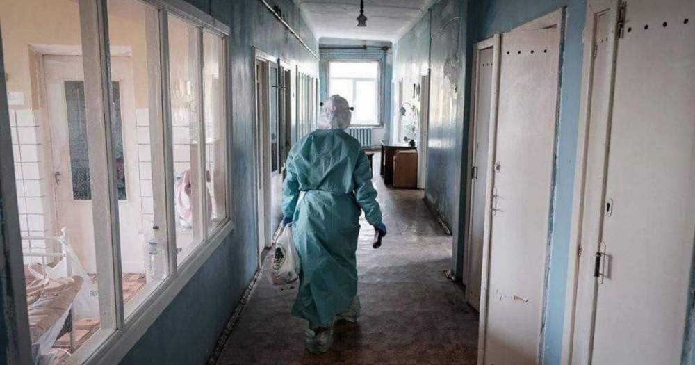 Обокрала женщину, которая умирала от коронавируса: в Луцке будут судить санитарку, которая не гнушалась вещами пациентов