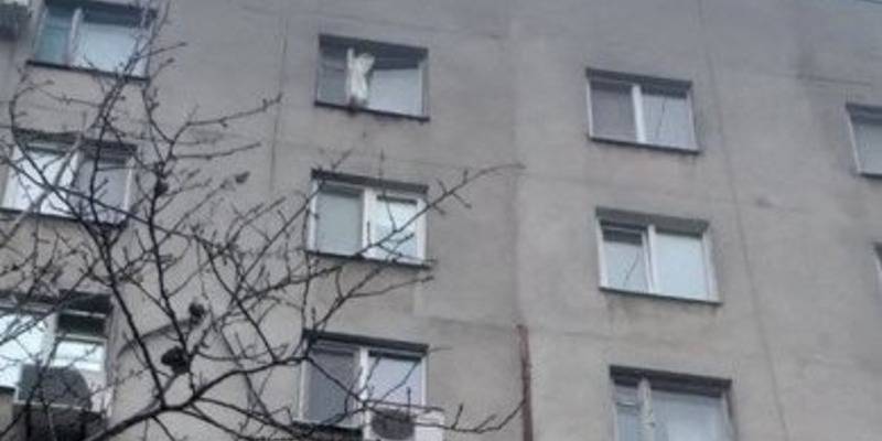 В Запорожье по улице Школьной две женщины выпрыгнули из окна и погибли, фото - ТЕЛЕГРАФ