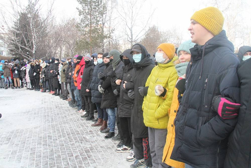 Власти выявили 13 подростков на митингах в поддержку Навального в Тюмени и Тобольске