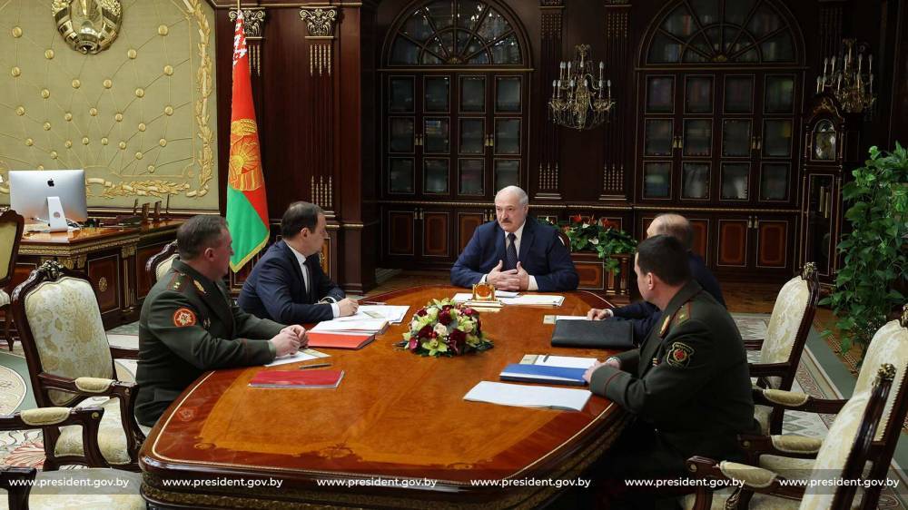 «Военная версия» о переговорах Лукашенко и Путина в Сочи...