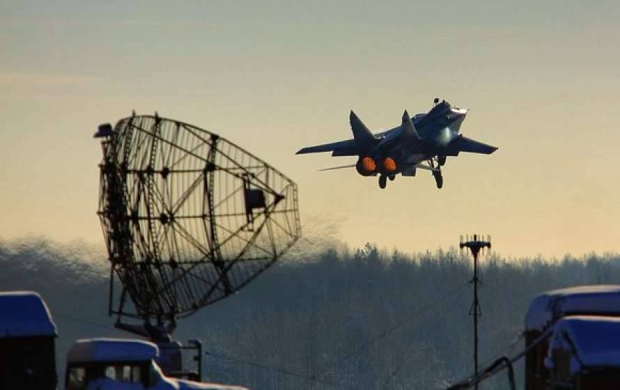 Лукашенко поддержал переброску российских боевых самолетов в Беларусь