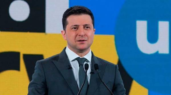 В Раде потребовали срочных перевыборов президента Украины